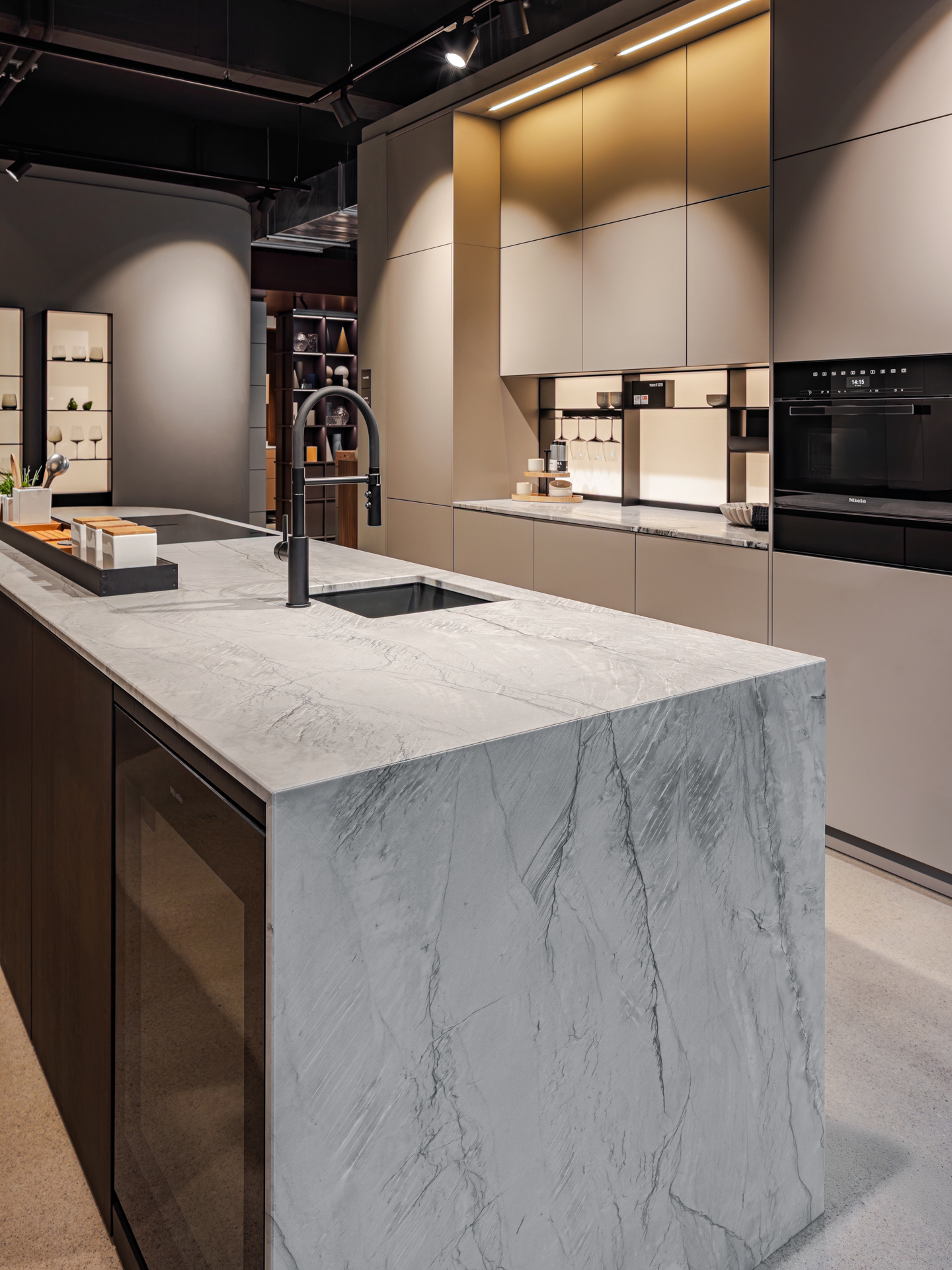 next125 Küche – Marmorinsel Nahaufnahme